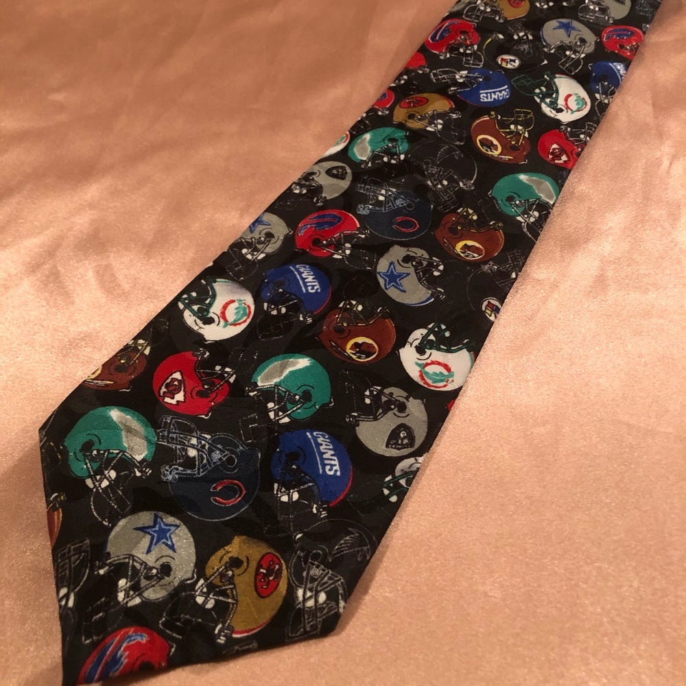 Vintage 90s Team NFL Helmets Neck Tie